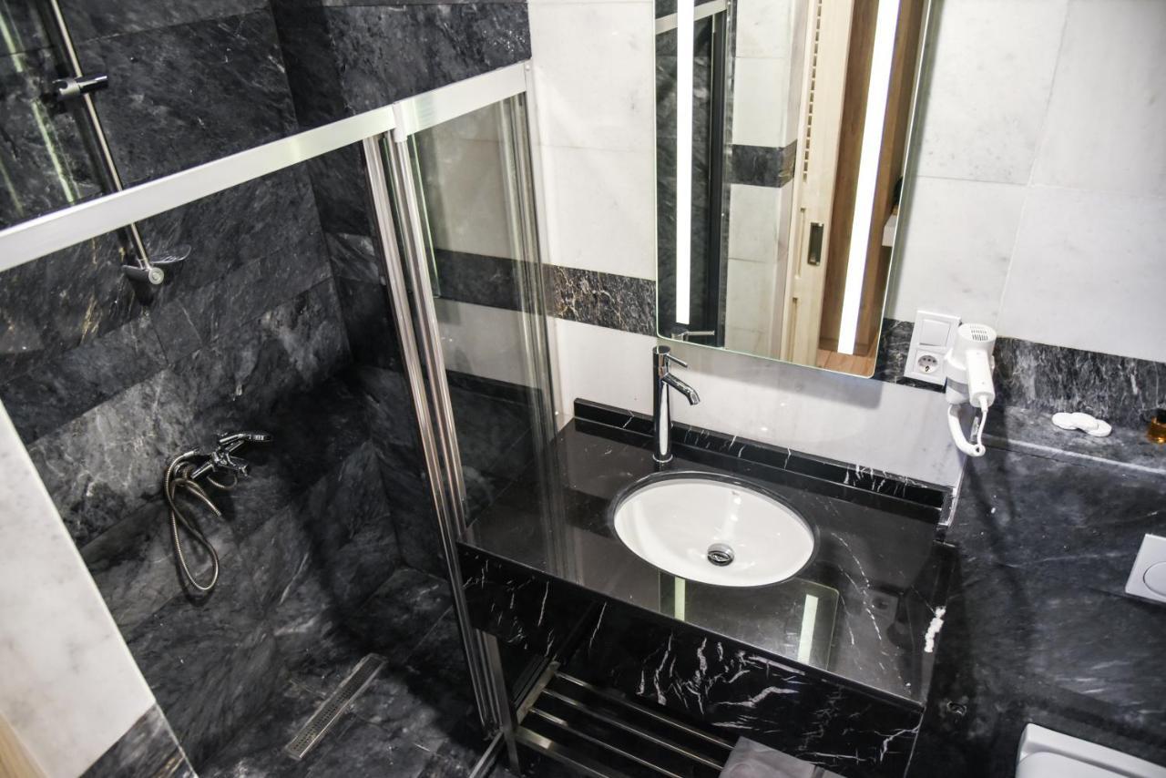 Luxir Hotel Stambuł Zewnętrze zdjęcie